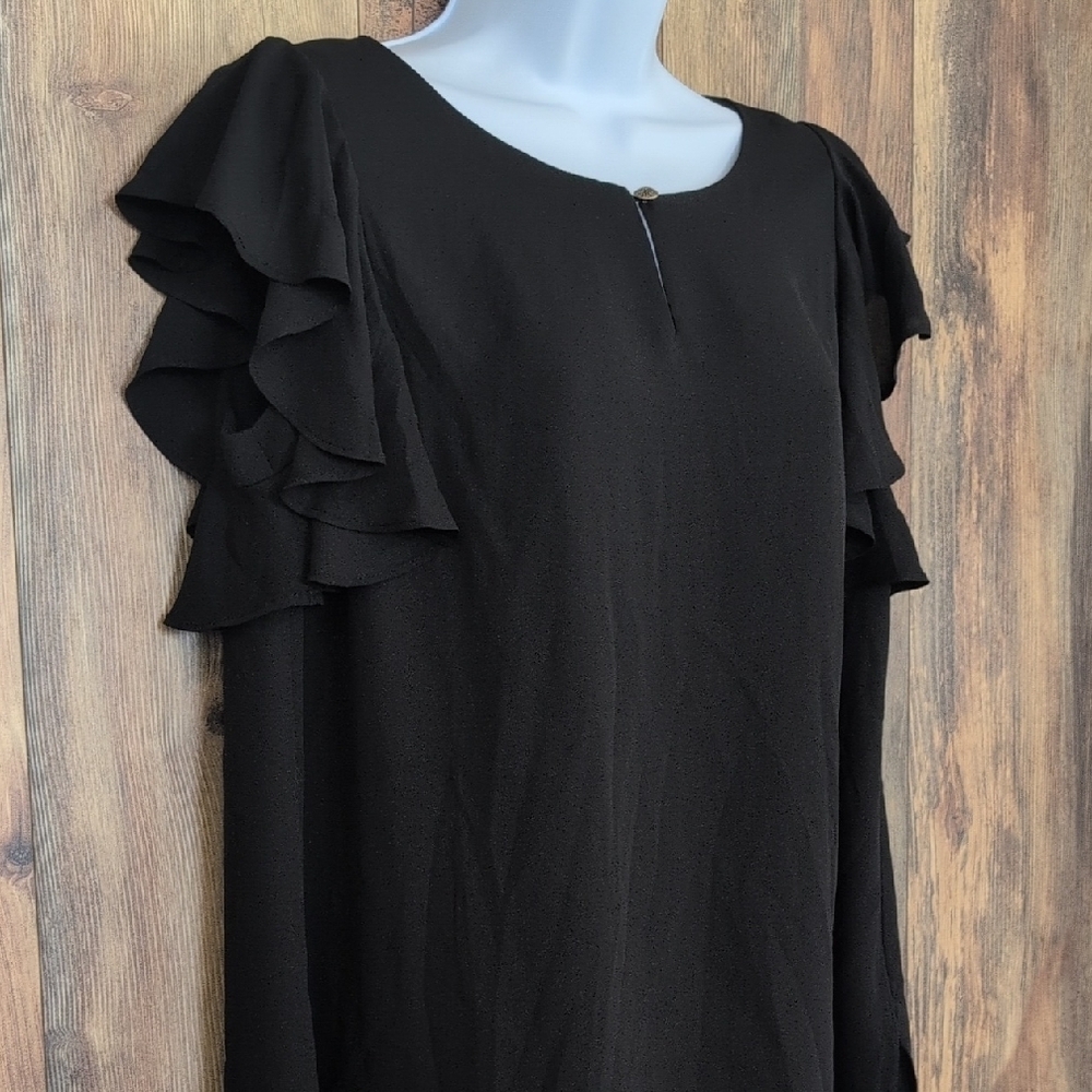 Susan Graver Black Ruffle Sleeve Blouse M                 D385x